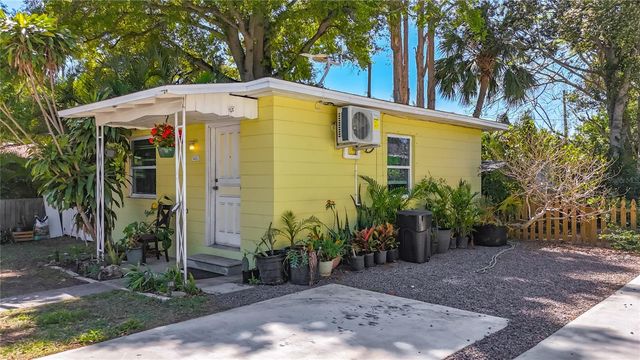 5202 9TH AVENUE S, Gulfport, FL 33707