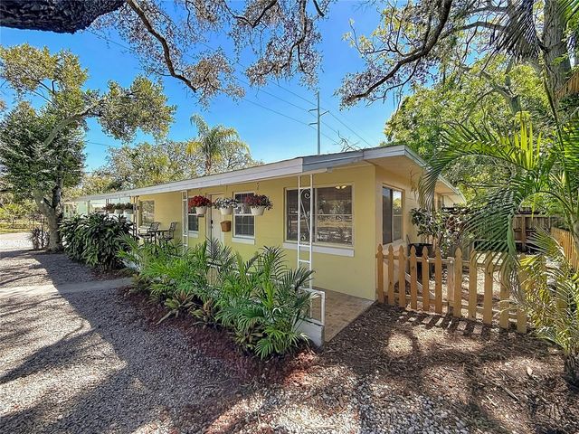 5202 9TH AVENUE S, Gulfport, FL 33707