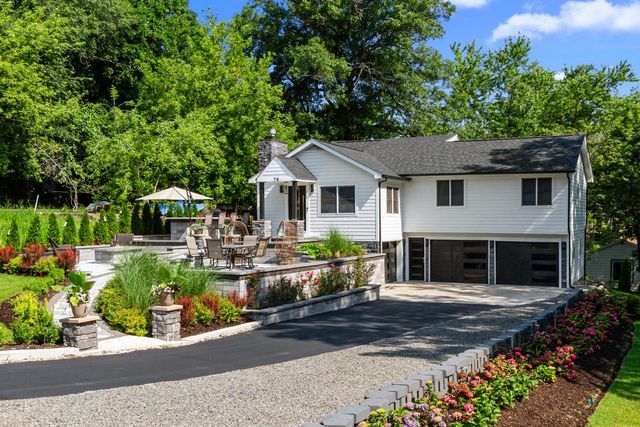 78 Congress STREET, Williams Bay, WI 53191