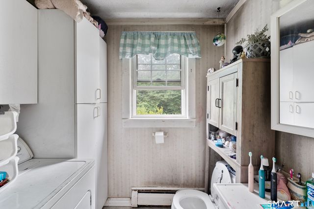 193 Old Colchester Road, Waterford, CT 06375