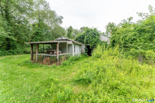 193 Old Colchester Road, Waterford, CT 06375