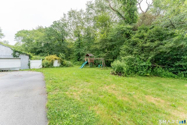 193 Old Colchester Road, Waterford, CT 06375