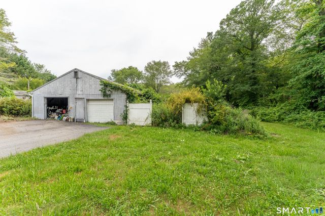 193 Old Colchester Road, Waterford, CT 06375