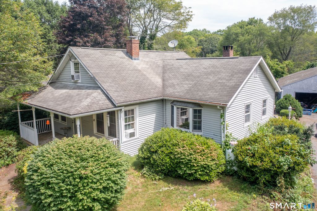 193 Old Colchester Road, Waterford, CT 06375