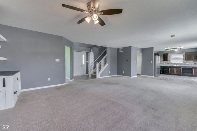 524 Haywood Drive, Greenfield, IN 46140