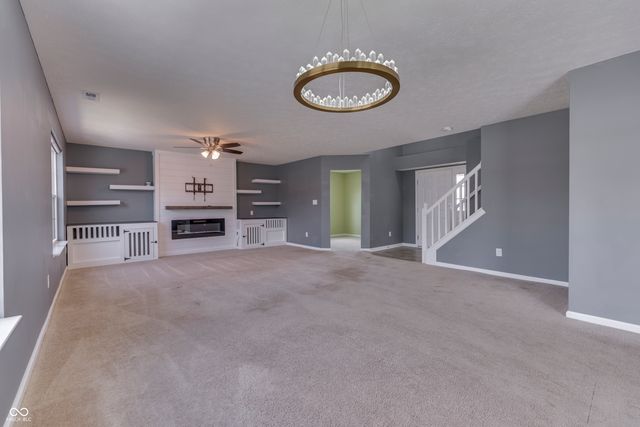 524 Haywood Drive, Greenfield, IN 46140