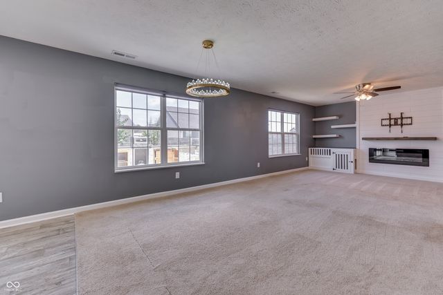 524 Haywood Drive, Greenfield, IN 46140