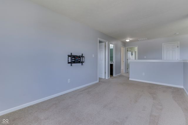 524 Haywood Drive, Greenfield, IN 46140
