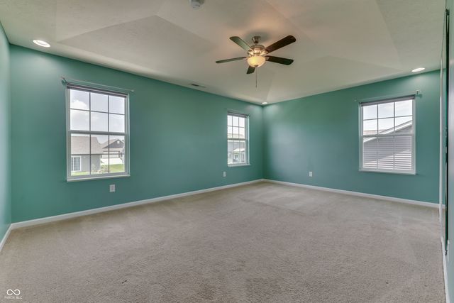524 Haywood Drive, Greenfield, IN 46140