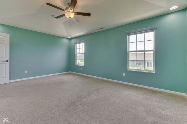 524 Haywood Drive, Greenfield, IN 46140