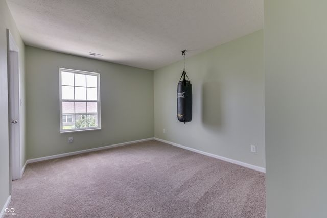 524 Haywood Drive, Greenfield, IN 46140