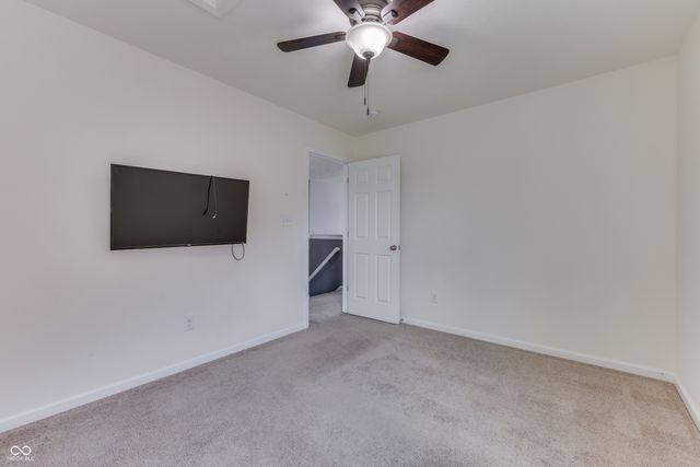 524 Haywood Drive, Greenfield, IN 46140