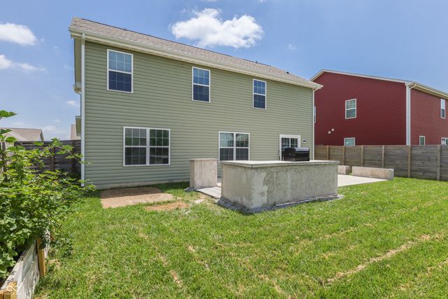 524 Haywood Drive, Greenfield, IN 46140