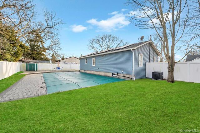 85 Craft Road, Centereach, NY 11720