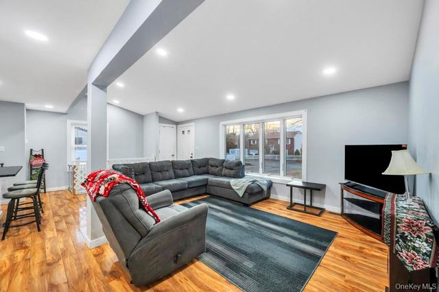 85 Craft Road, Centereach, NY 11720