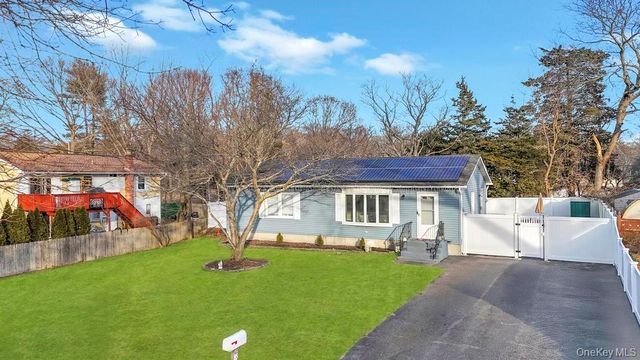 85 Craft Road, Centereach, NY 11720