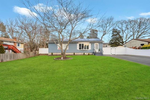 85 Craft Road, Centereach, NY 11720