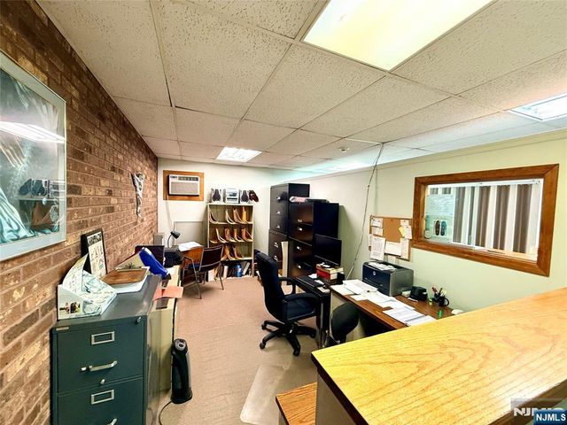 85 Midland Avenue, Wallington, NJ 07057