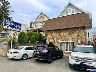 85 Midland Avenue, Wallington, NJ 07057
