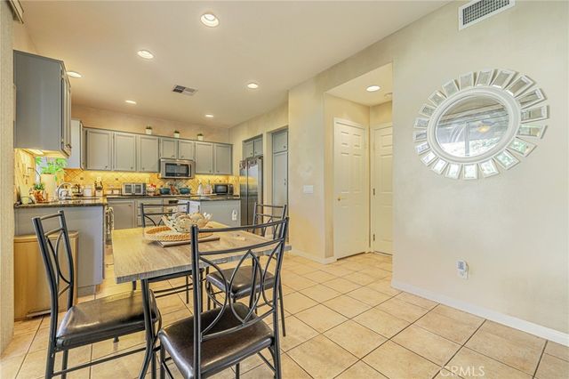 24345 Caladium, Valencia, CA 91354