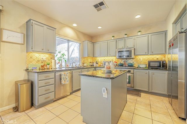 24345 Caladium, Valencia, CA 91354