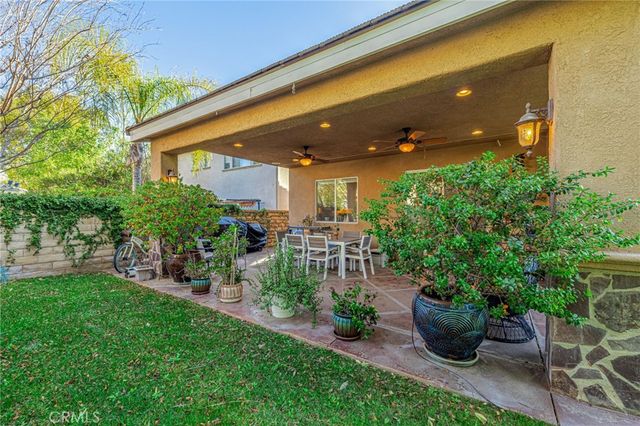 24345 Caladium, Valencia, CA 91354