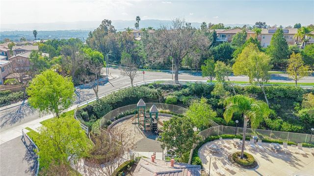 24345 Caladium, Valencia, CA 91354