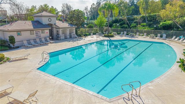 24345 Caladium, Valencia, CA 91354