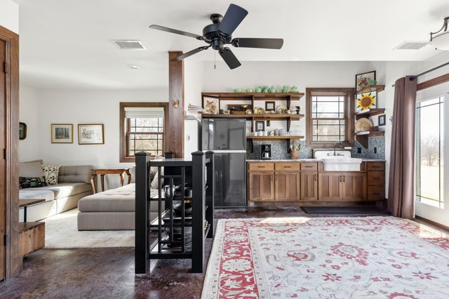 1818 County Road 1151, Cumby, TX 75433