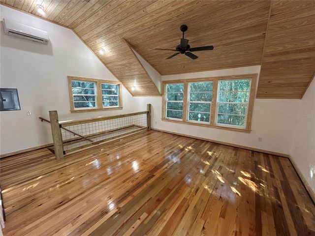 1027 NW 11TH AVENUE, Gainesville, FL 32601