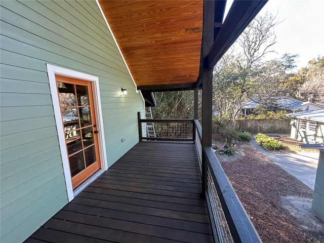 1027 NW 11TH AVENUE, Gainesville, FL 32601