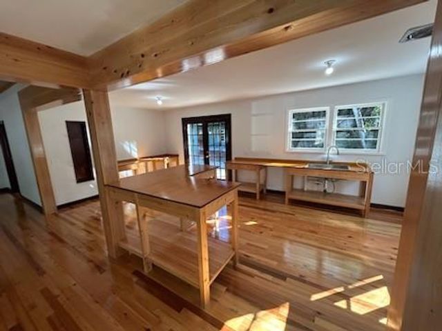 1027 NW 11TH AVENUE, Gainesville, FL 32601