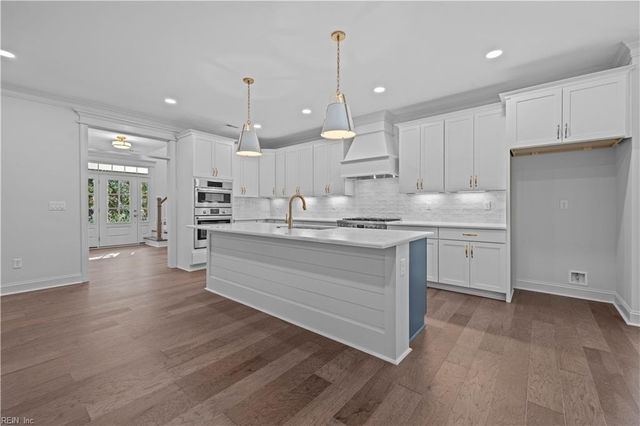 1429 Franklin DR, Virginia Beach, VA 23454