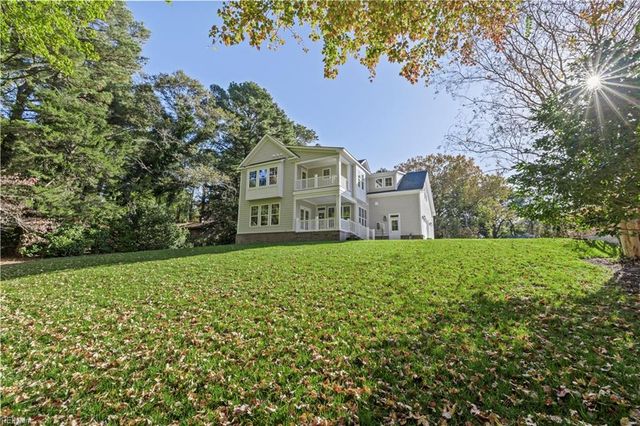 1429 Franklin DR, Virginia Beach, VA 23454