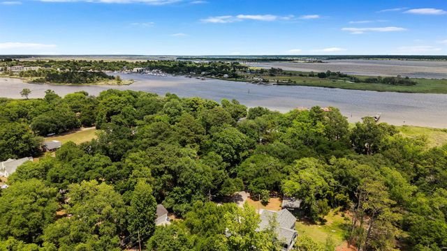 306 Kaufman St., Georgetown, SC 29440