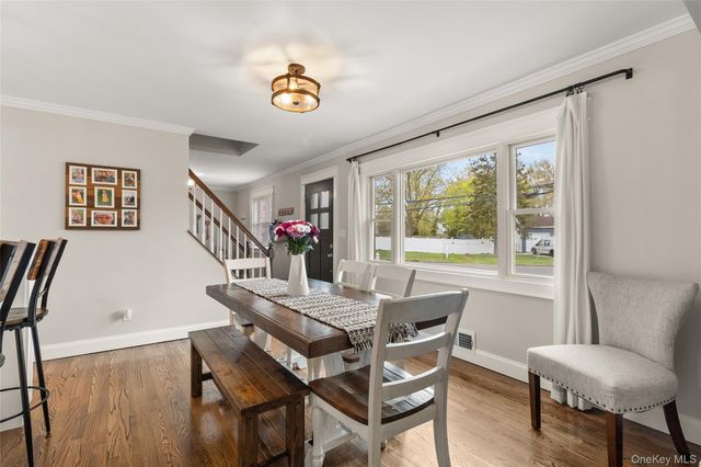 15 Adams Street E, East Islip, NY 11730