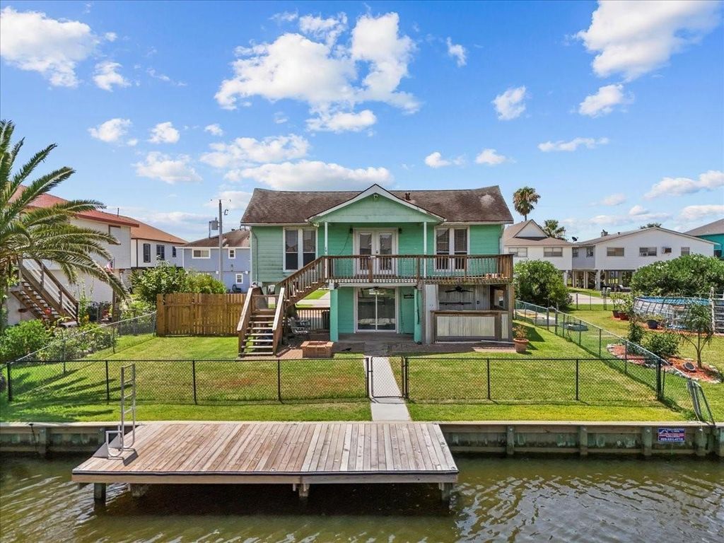 868 Bonita Street, Bayou Vista, TX 77563