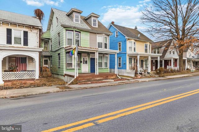 130 CHURCH AVE, Ephrata, PA 17522