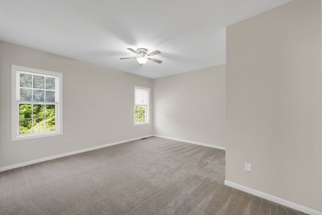39 Quail Hollow 39, Enfield, CT 06082