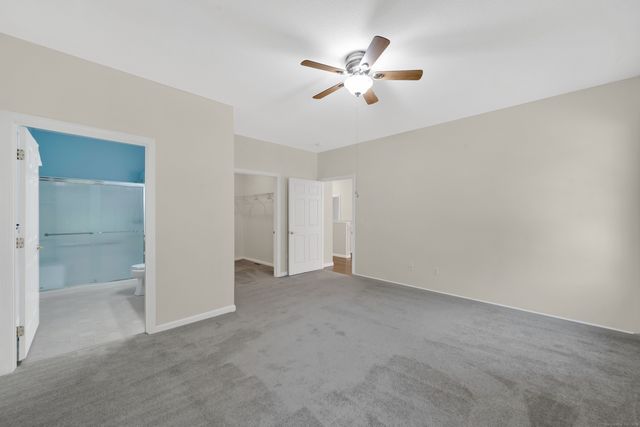 39 Quail Hollow 39, Enfield, CT 06082