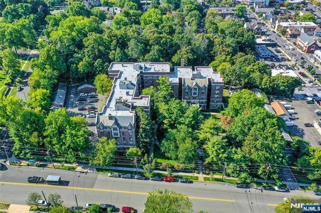 100 Palisade Avenue B31, Englewood, NJ 07631