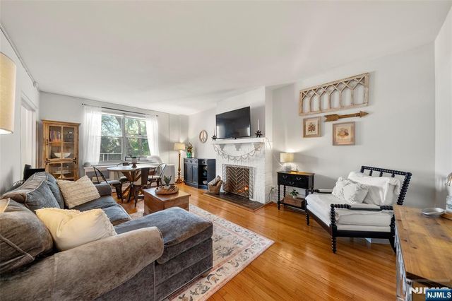 100 Palisade Avenue B31, Englewood, NJ 07631