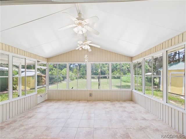 11236 N Rain Point, Inglis, FL 34449