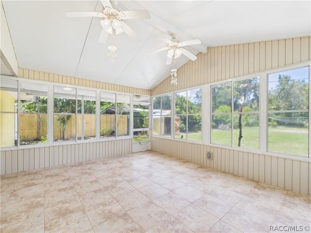 11236 N Rain Point, Inglis, FL 34449