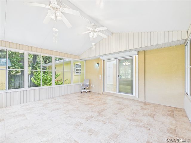 11236 N Rain Point, Inglis, FL 34449