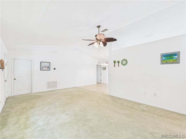 11236 N Rain Point, Inglis, FL 34449