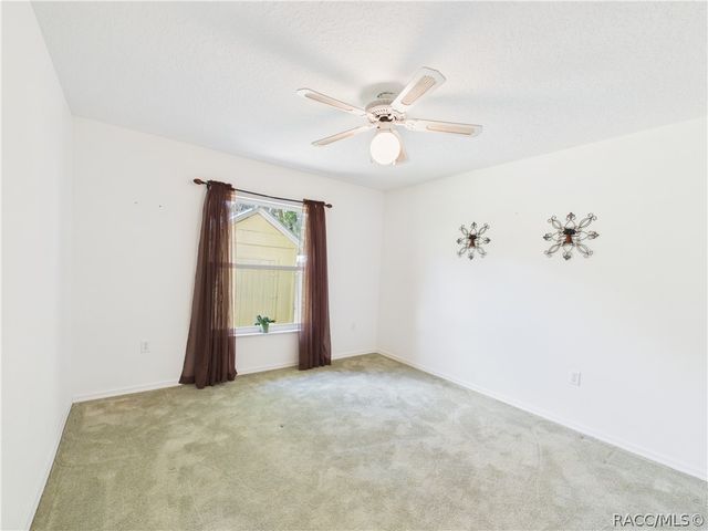 11236 N Rain Point, Inglis, FL 34449