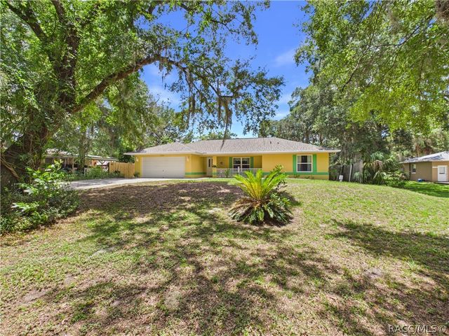 11236 N Rain Point, Inglis, FL 34449