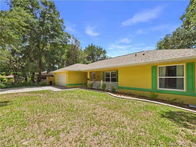 11236 N Rain Point, Inglis, FL 34449
