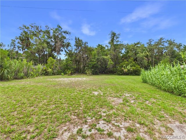 11236 N Rain Point, Inglis, FL 34449